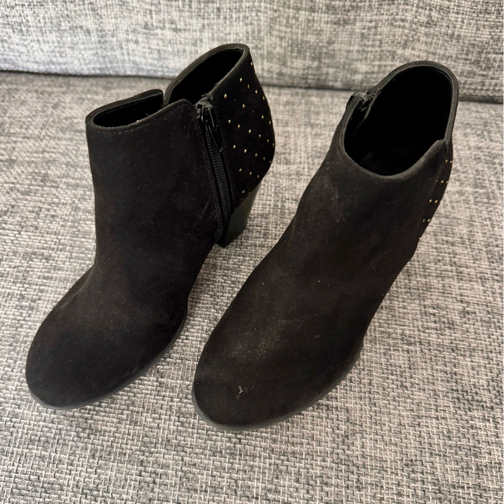 OLD NAVY black gold studded “suede like” booties - size 6